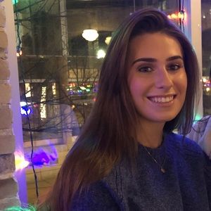 Meet your Posher, Chiara